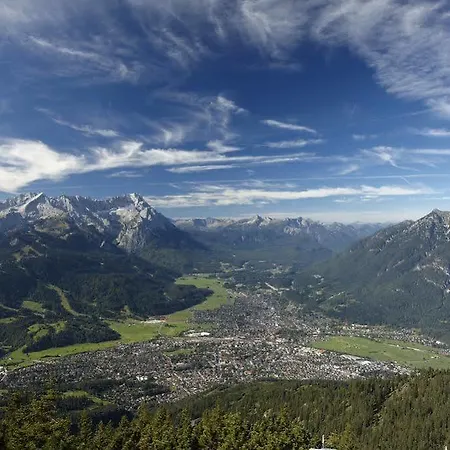 Zugspitze Hotel
